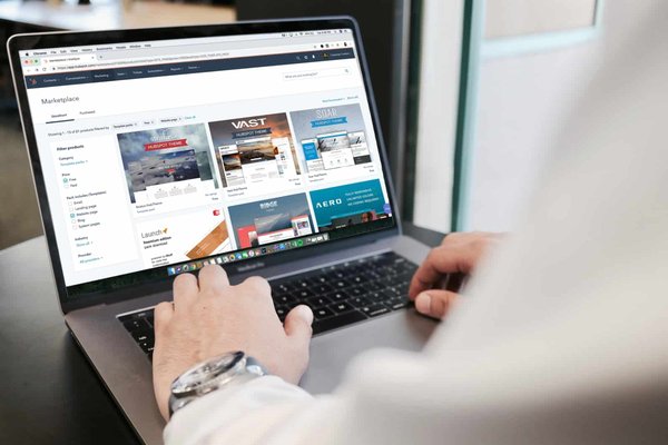 Quels sont les facteurs qui influencent le coût des services de conception de sites web à Lille ?